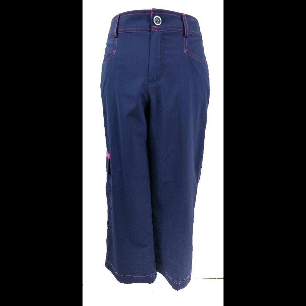Made For Life Athletic Capri Pants Size Small NWOT